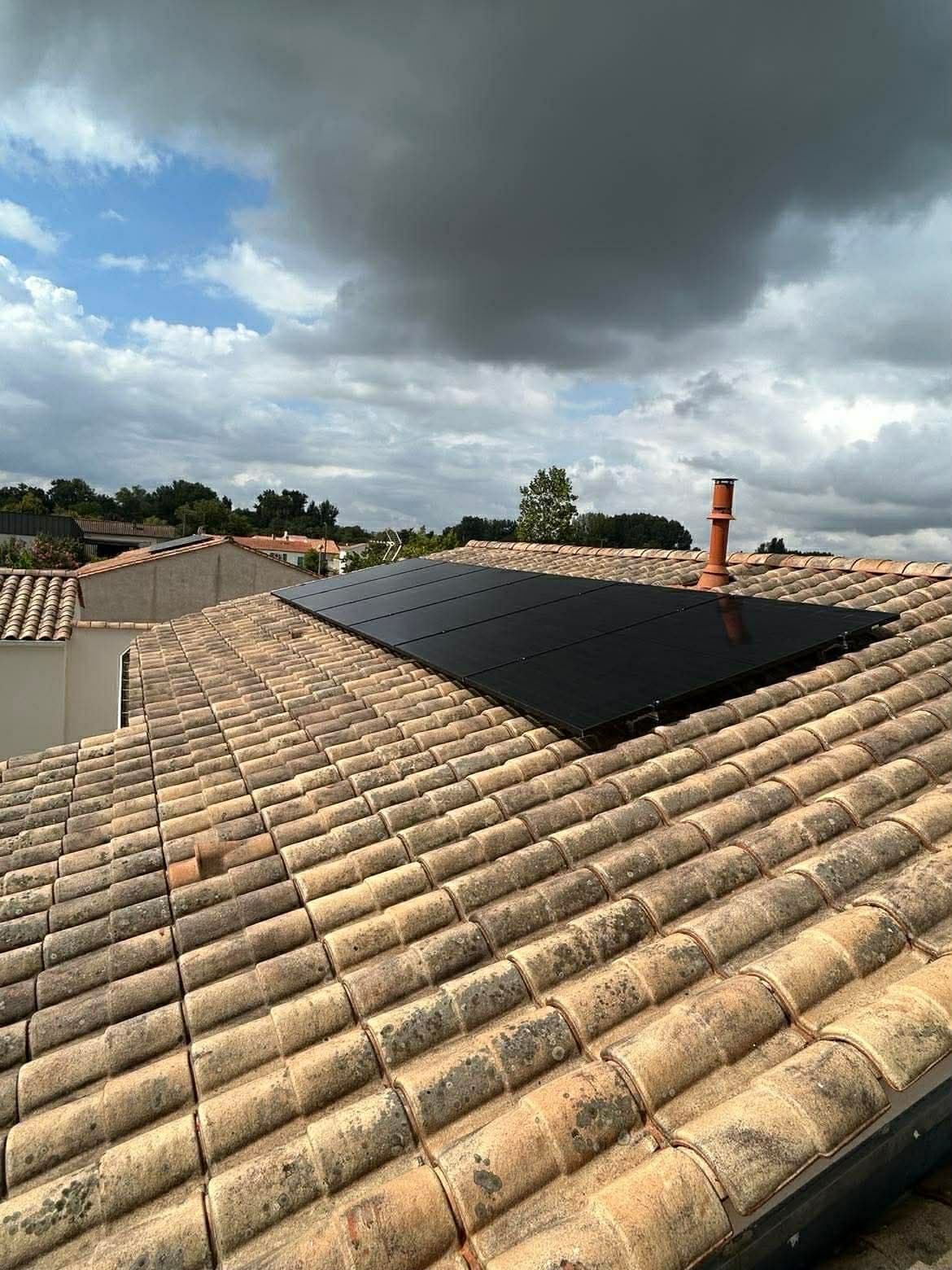 Installation panneaux photovoltaïques par Clim Elec 79